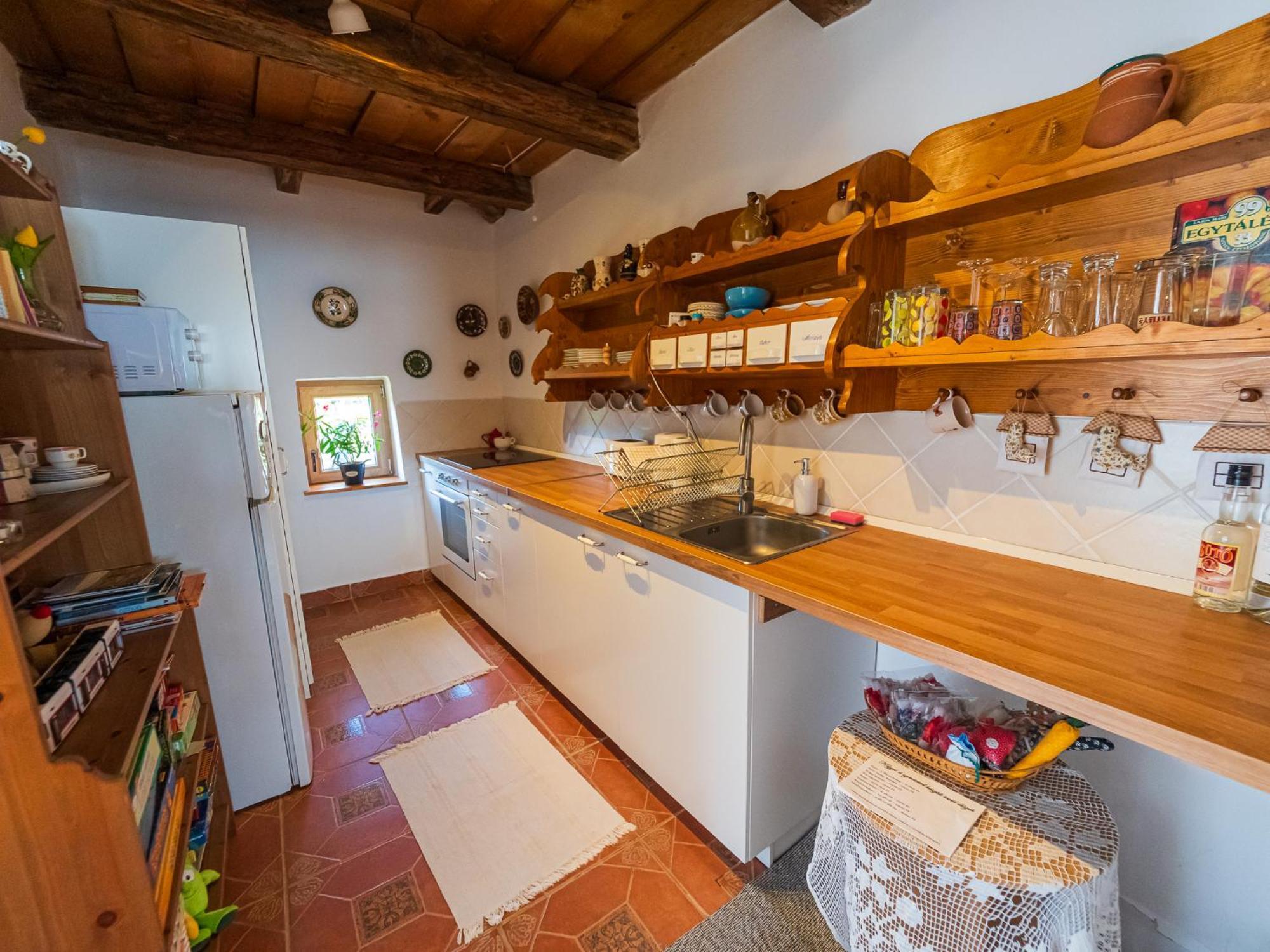 Lankas Vendeghaz - Holloko Villa Buitenkant foto
